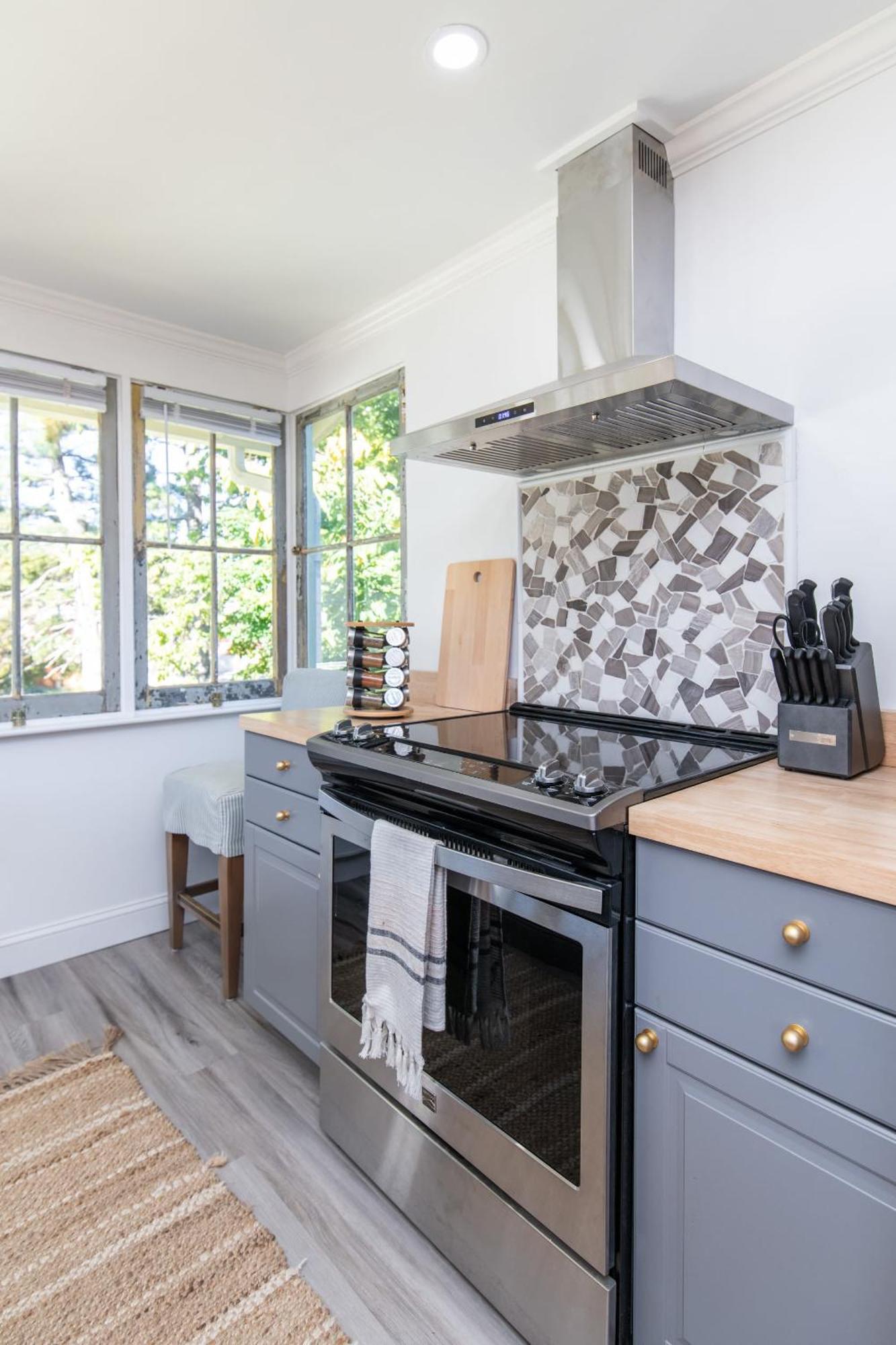 Loft On Capital - Ideally Located To Distilleries Frankfort Bagian luar foto