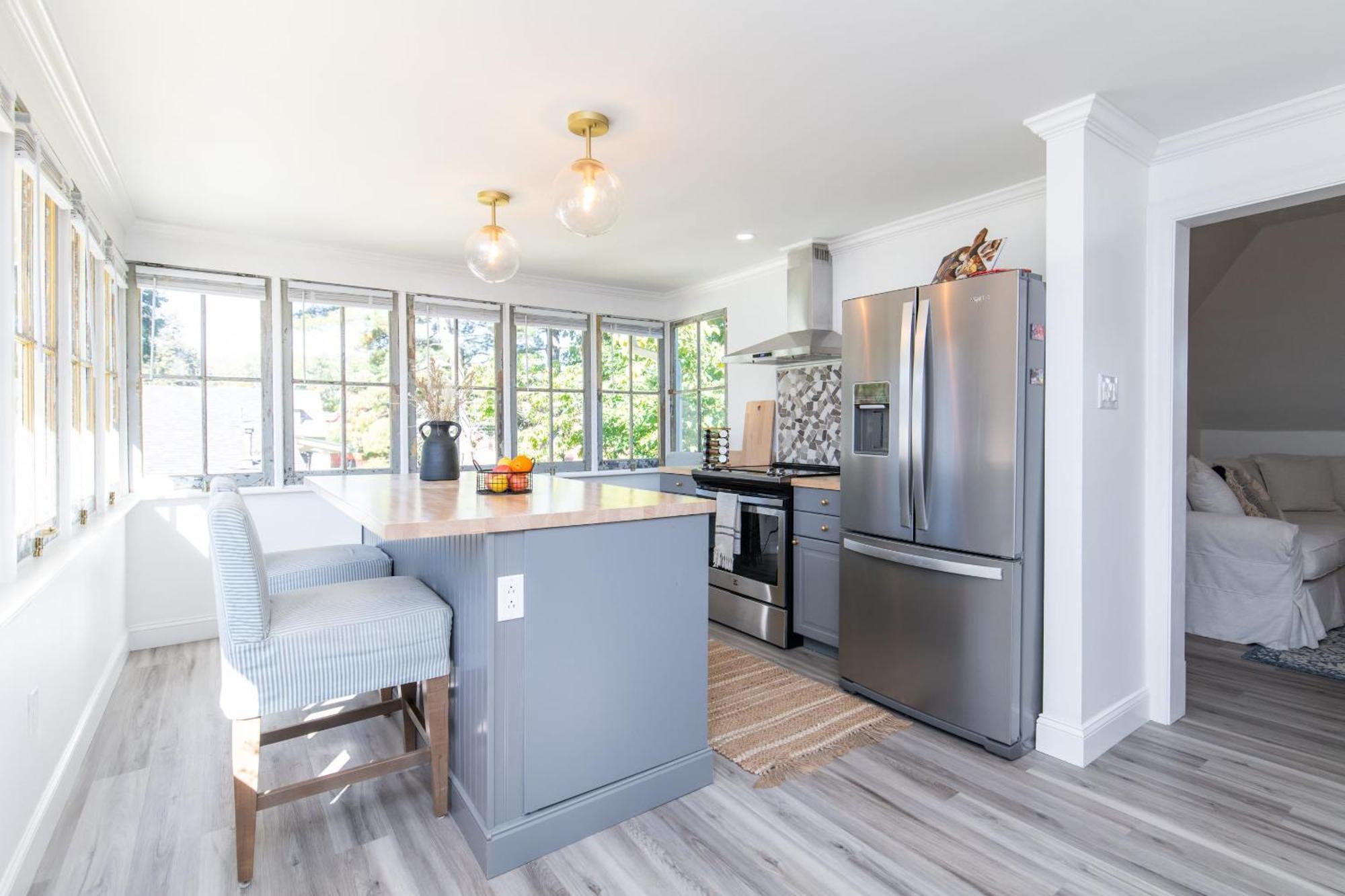 Loft On Capital - Ideally Located To Distilleries Frankfort Bagian luar foto