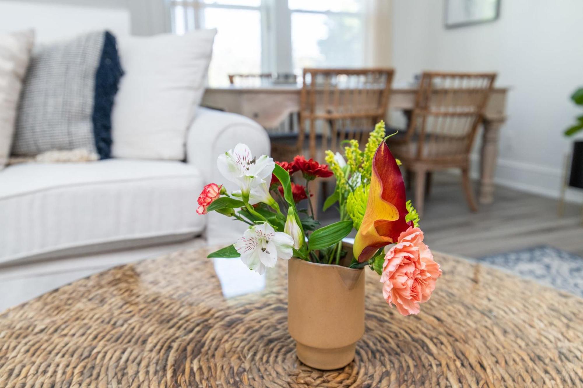 Loft On Capital - Ideally Located To Distilleries Frankfort Bagian luar foto