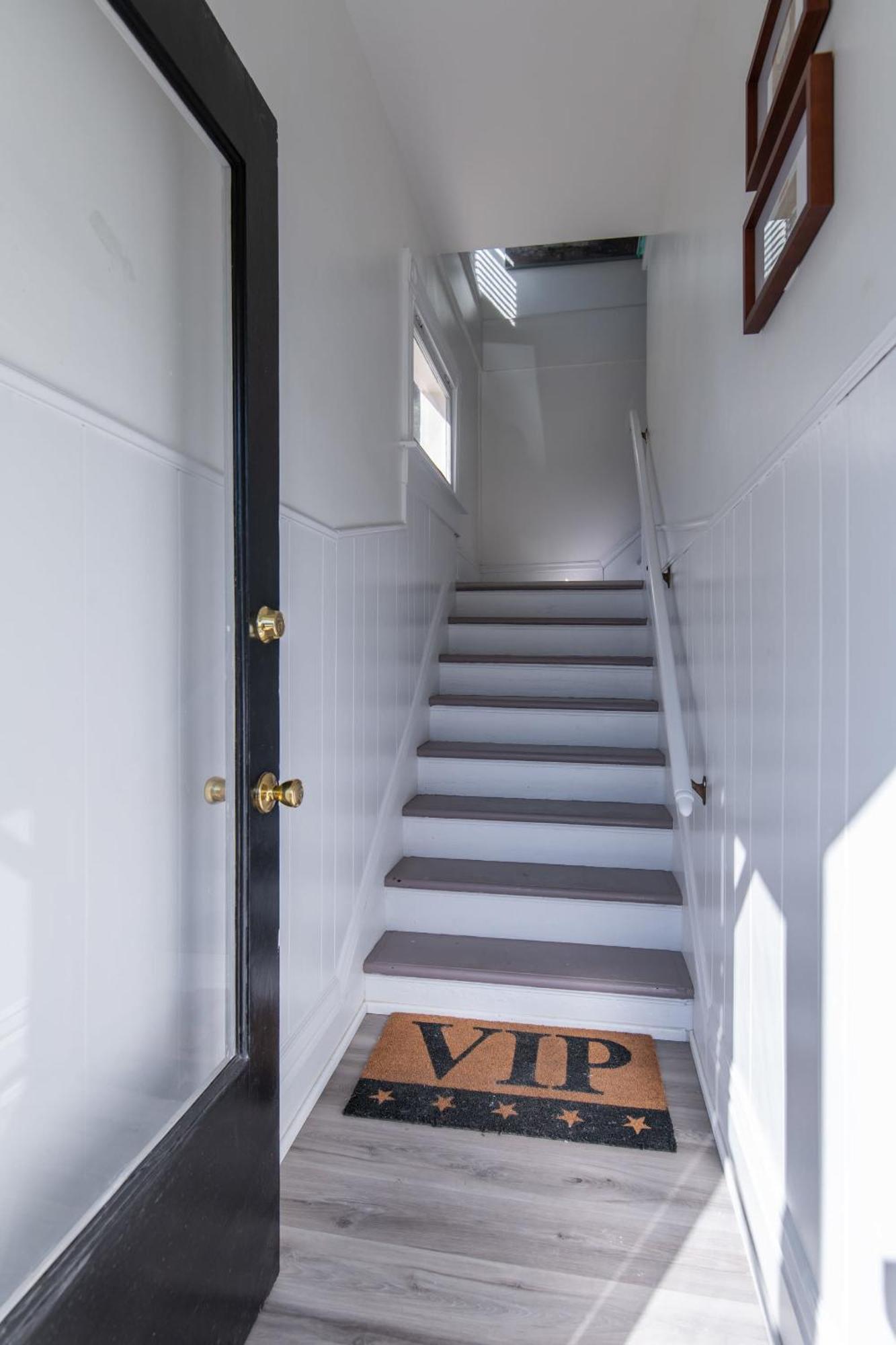 Loft On Capital - Ideally Located To Distilleries Frankfort Bagian luar foto