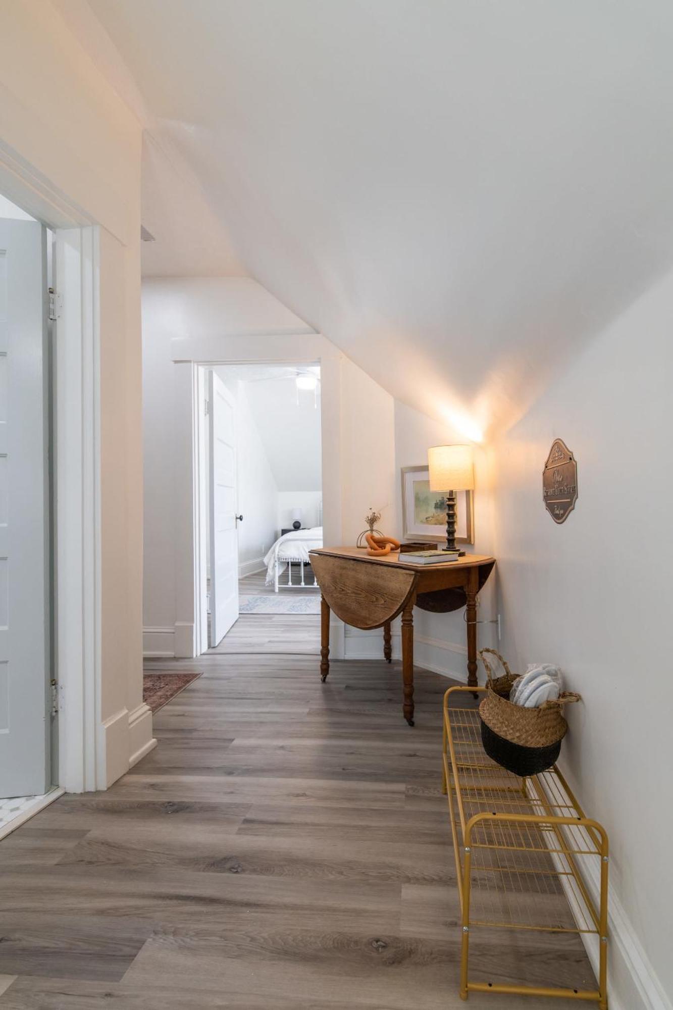 Loft On Capital - Ideally Located To Distilleries Frankfort Bagian luar foto