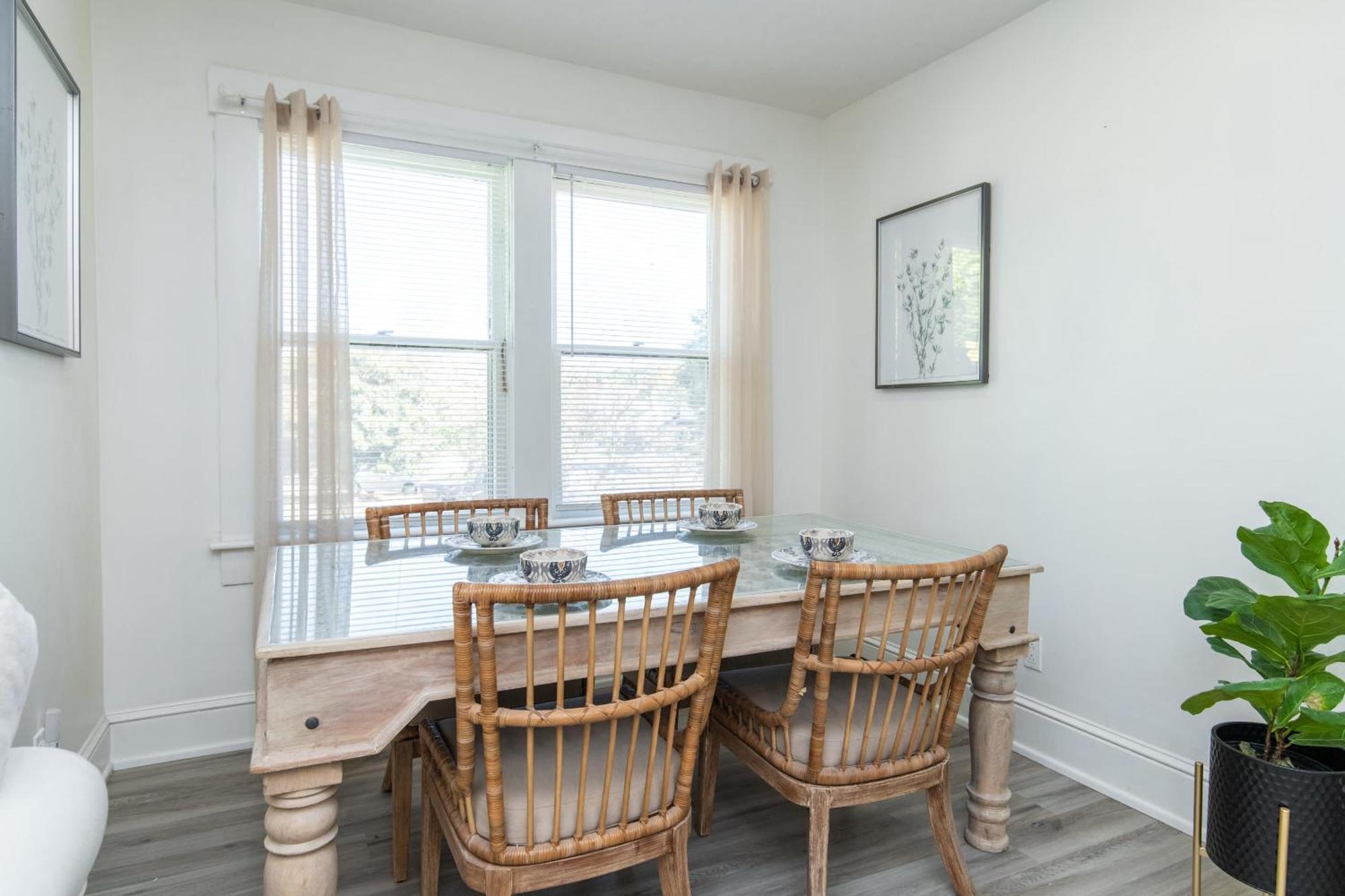 Loft On Capital - Ideally Located To Distilleries Frankfort Bagian luar foto