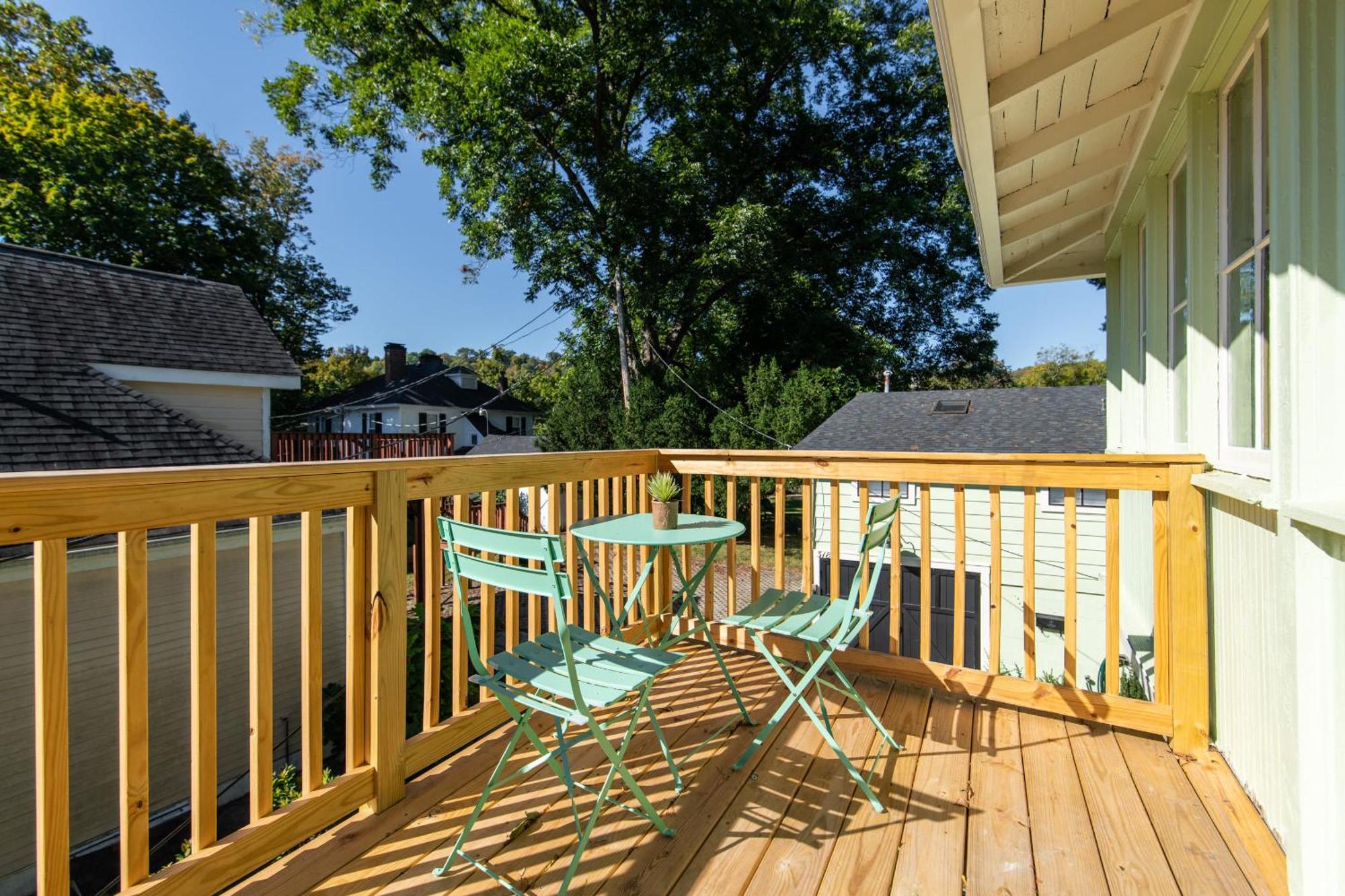 Loft On Capital - Ideally Located To Distilleries Frankfort Bagian luar foto
